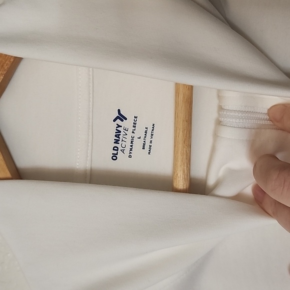 Old Navy Dynamic Fleece Oversized Half Zip - Picture 9 of 10